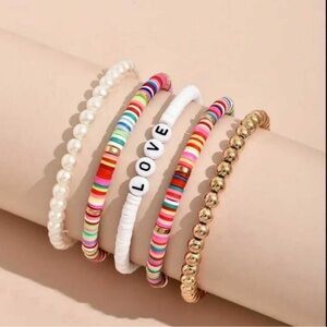 NWT‎ 5pcs Multicolor Polymer Clay Pearl "Love" Stretch Bracelets